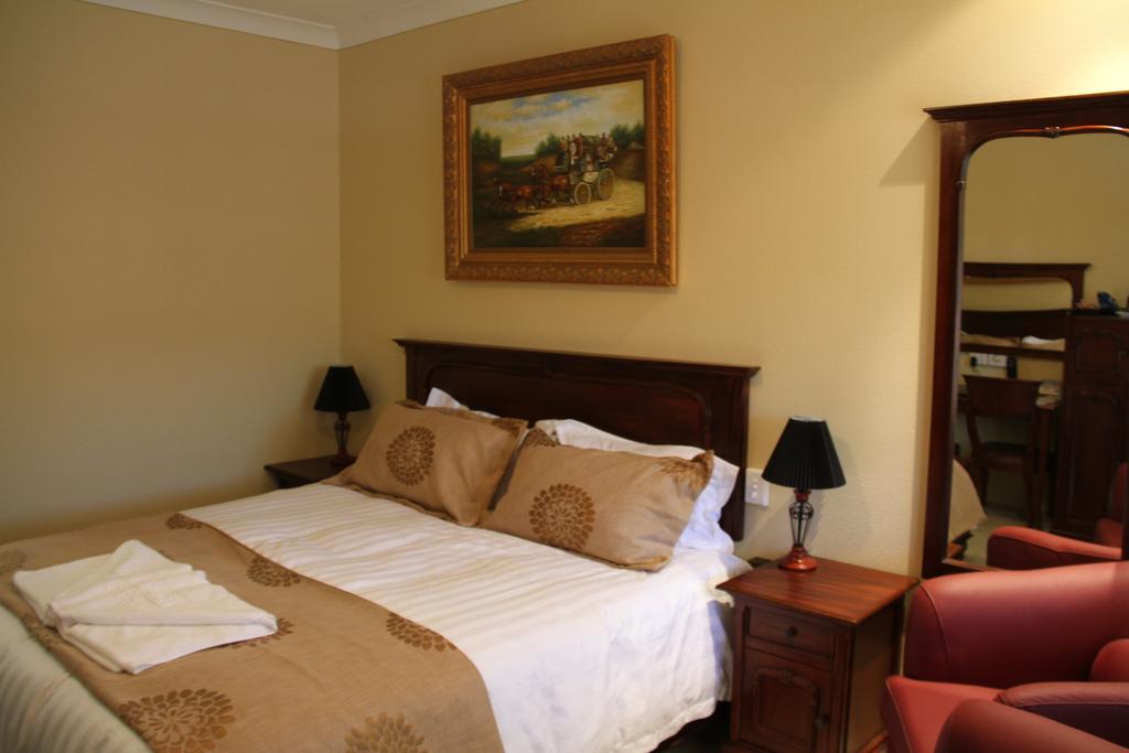 Overlander Homestead Motel Roma Phòng bức ảnh