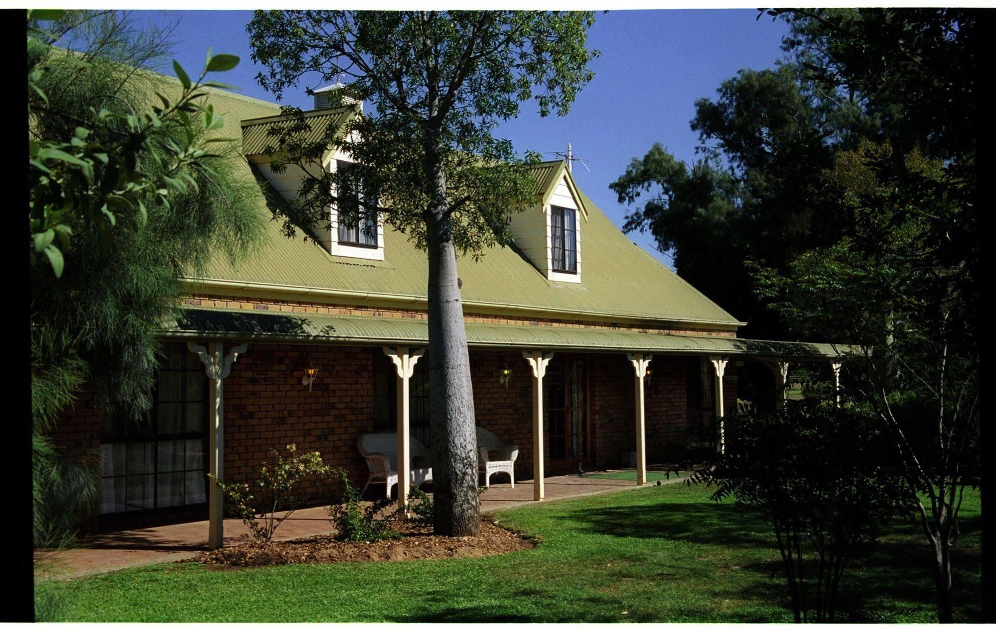 Overlander Homestead Motel Roma Ngoại thất bức ảnh