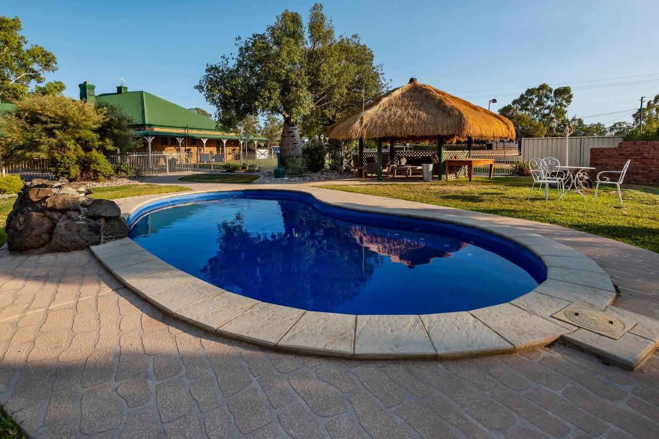 Overlander Homestead Motel Roma Ngoại thất bức ảnh